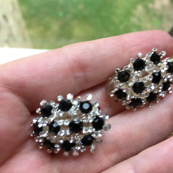 Sparkly Clip on earrings - Picture 2 of 11